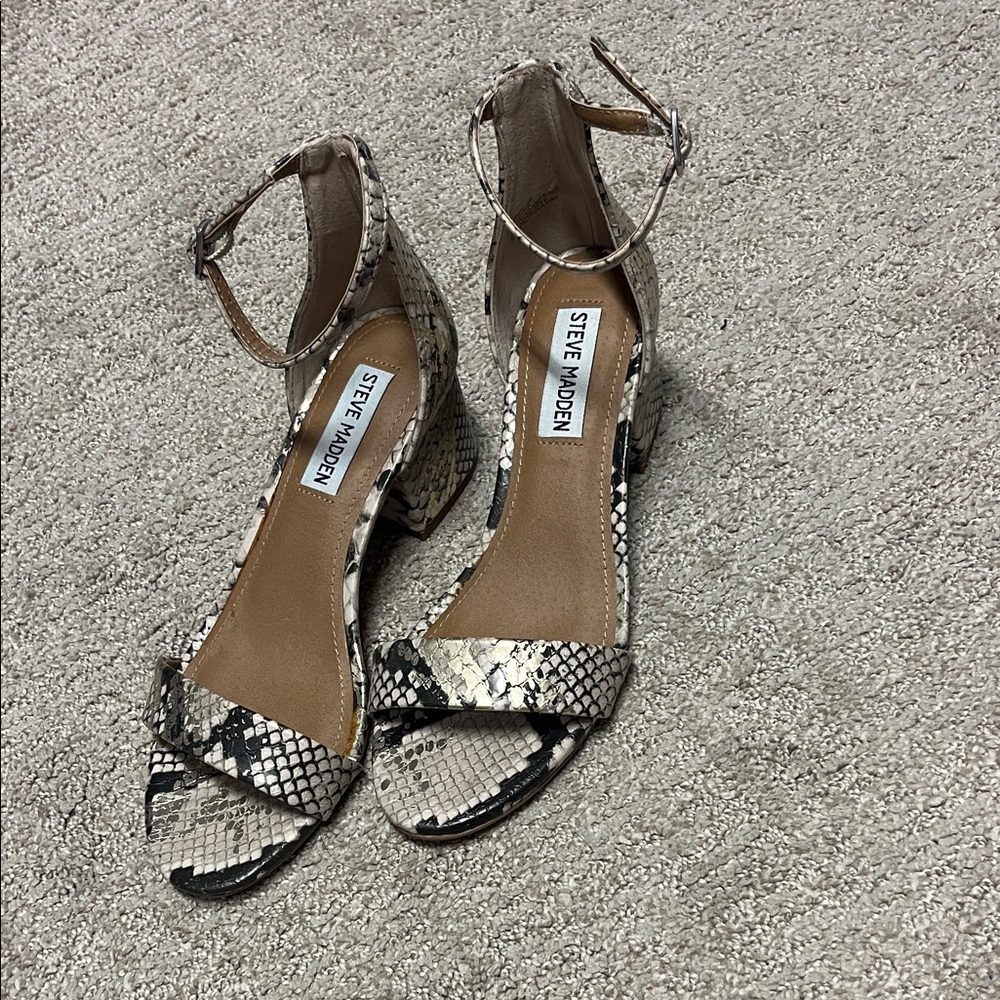 Steve Madden Block Heel sandal